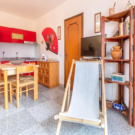 Lägenhet 5 Beds In Marinella Just 300 Mt From The Sea Golfo Aranci